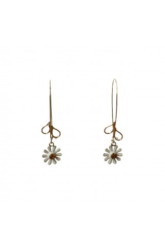 White daisy long earrings